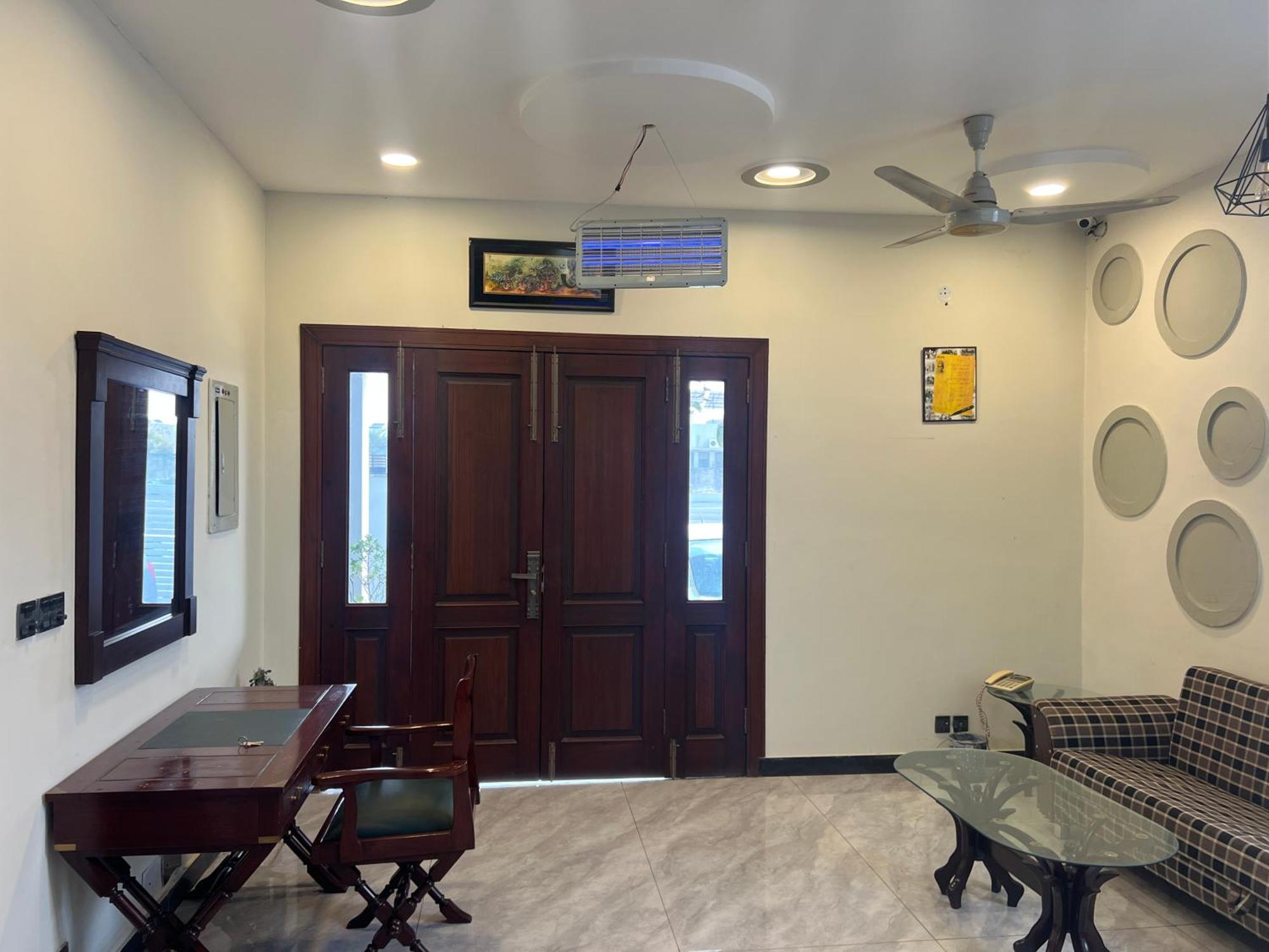 Deluxe King Room In Silverscape Residence Rawalpindi Eksteriør billede