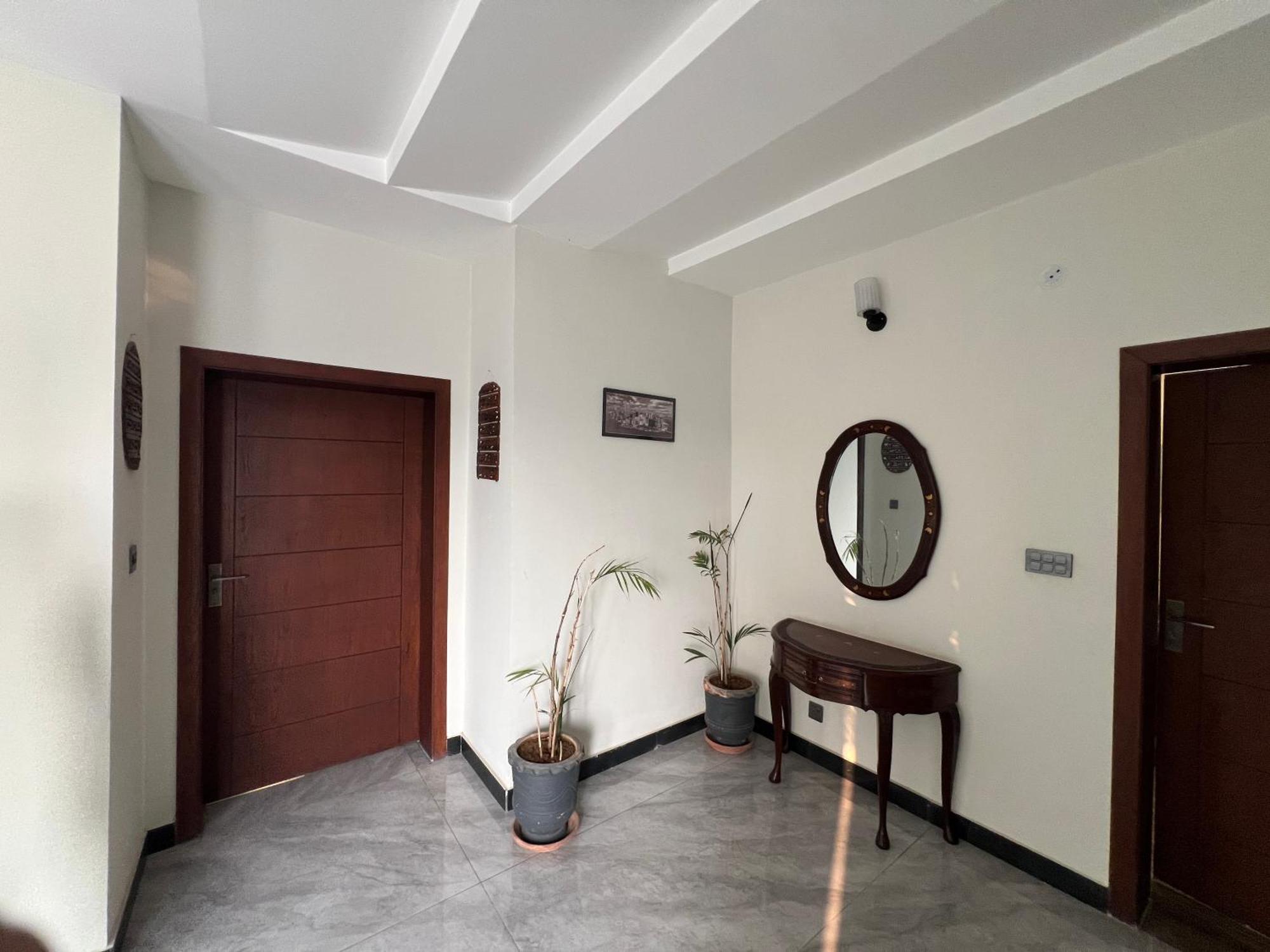 Deluxe King Room In Silverscape Residence Rawalpindi Eksteriør billede