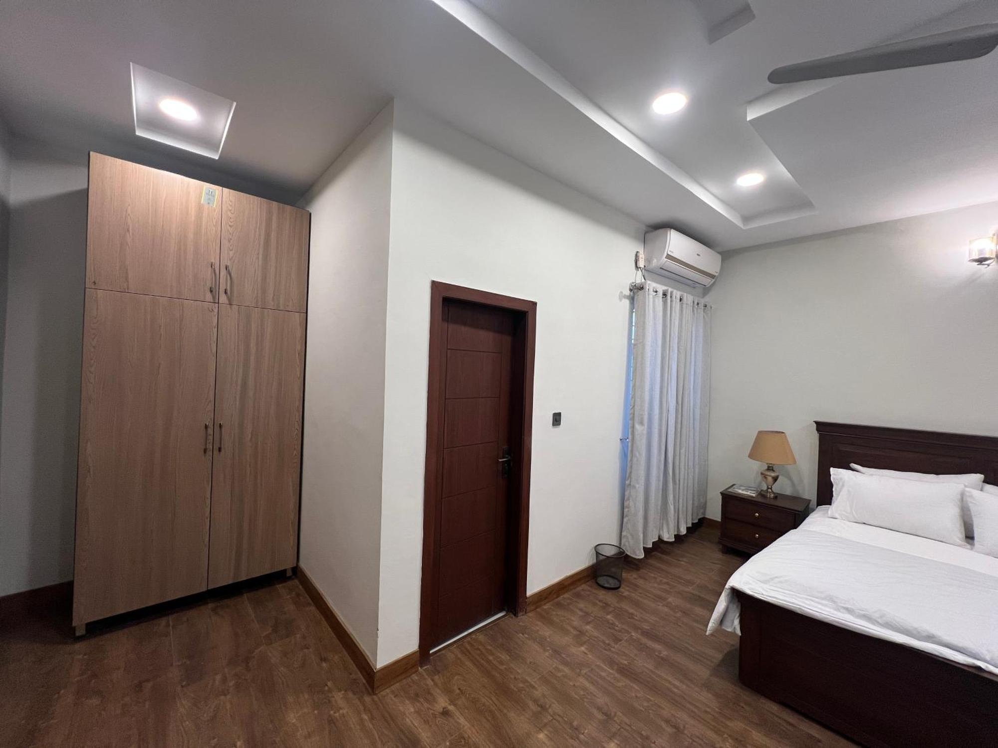 Deluxe King Room In Silverscape Residence Rawalpindi Eksteriør billede